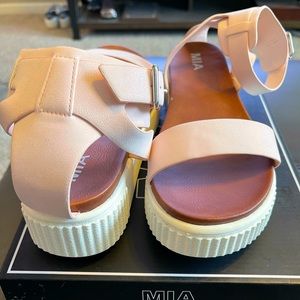 Mia Luna sandals - pink